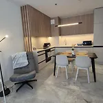 Towarowa Flowers Apartment, Free Parking, Air-conditioning, Self Check-in 24h