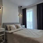 Towarowa Flowers Apartment, Free Parking, Air-conditioning, Self Check-in 24h Apartment Poznan