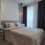 Towarowa Flowers Apartment, Free Parking, Air-conditioning, Self Check-in 24h Poznan