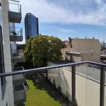 Appartement Towarowa Flowers Apartment, Free Parking, Air-conditioning, Self Check-in 24h *