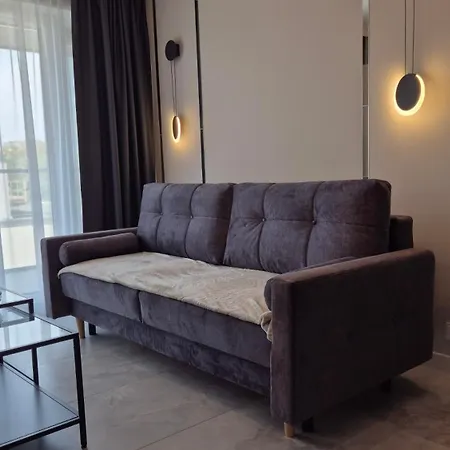 Towarowa Flowers Apartment, Free Parking, Air-conditioning, Self Check-in 24h * 포즈난