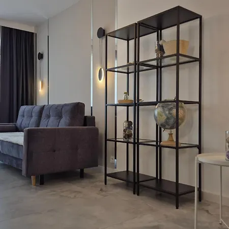 Towarowa Flowers Apartment, Free Parking, Air-conditioning, Self Check-in 24h *