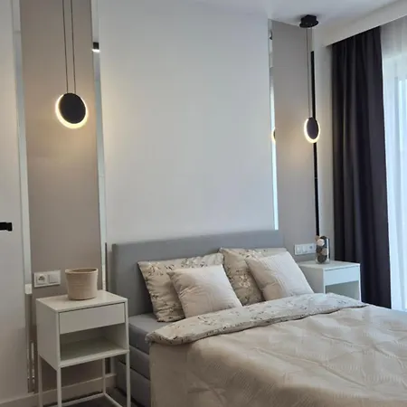 Towarowa Flowers Apartment, Free Parking, Air-conditioning, Self Check-in 24h 아파트 *