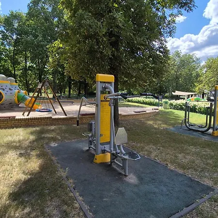 Апартаменты Towarowa Flowers Apartment, Free Parking, Air-conditioning, Self Check-in 24h