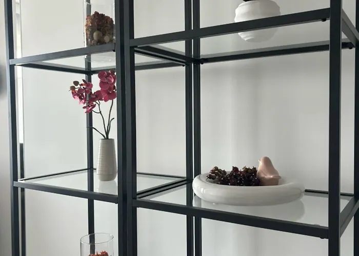 Towarowa Flowers Apartment, Free Parking, Air-conditioning, Self Check-in 24h Poznan