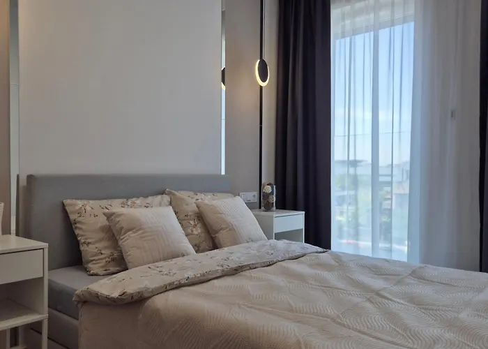 Apartament Towarowa Flowers Apartment, Free Parking, Air-conditioning, Self Check-in 24h *