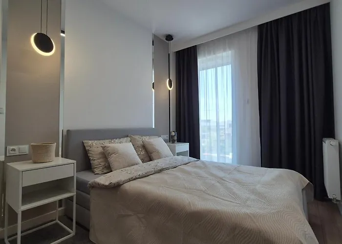 Towarowa Flowers Apartment, Free Parking, Air-conditioning, Self Check-in 24h Apartment Poznan