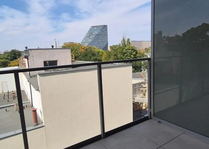 Towarowa Flowers Apartment, Free Parking, Air-conditioning, Self Check-in 24h Apartament