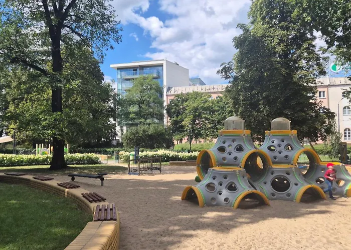 Towarowa Flowers Apartment, Free Parking, Air-conditioning, Self Check-in 24h Apartment *